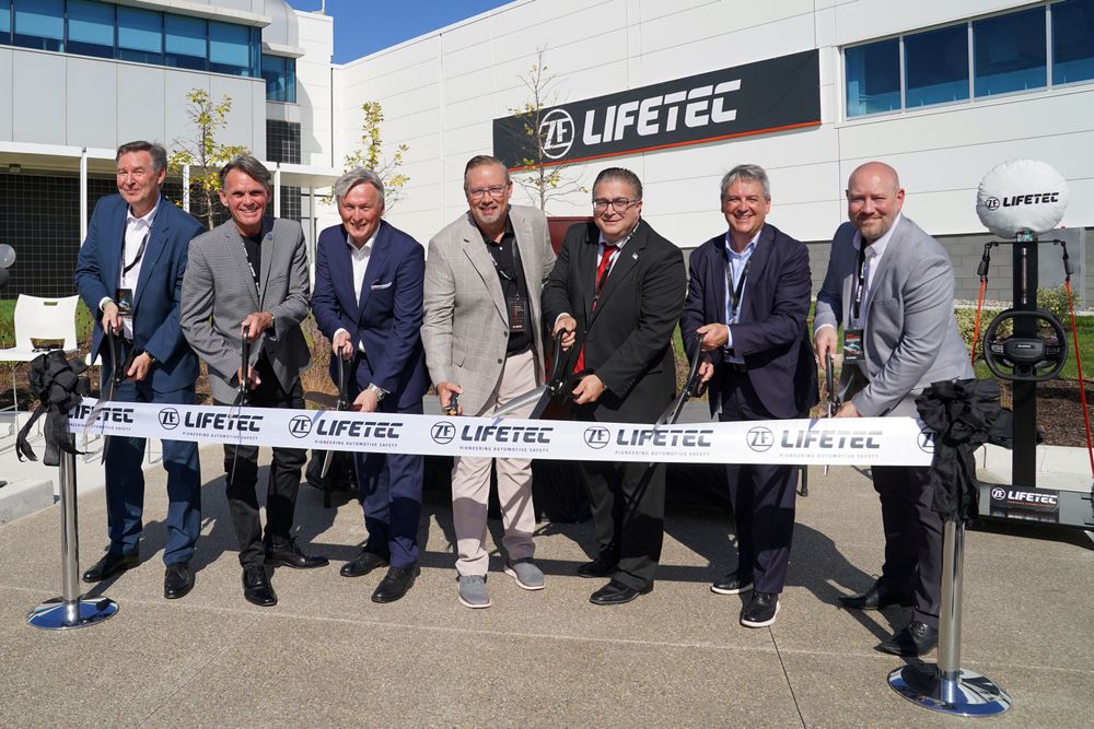 large_ZF_LIFTEC_26_Mile_Openin